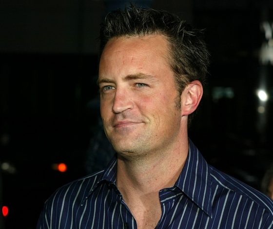 Мать Мэттью Перри присутствовала на судебном заседании по делу о его отравлении