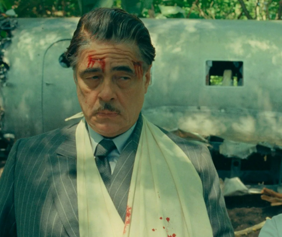 Актера Бенисио Дель Торо задержали в аэропорту по серьезному подозрению