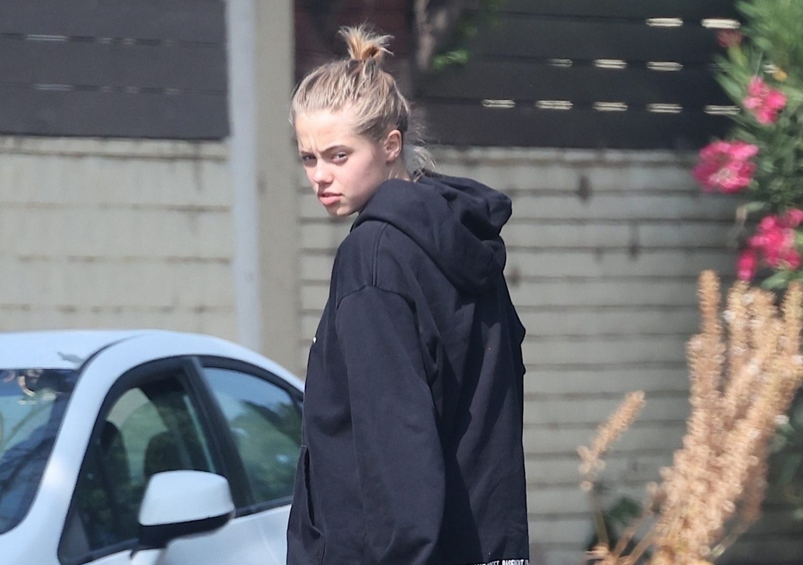 Angelina Jolie’s daughter moved to her friend to live from her mother