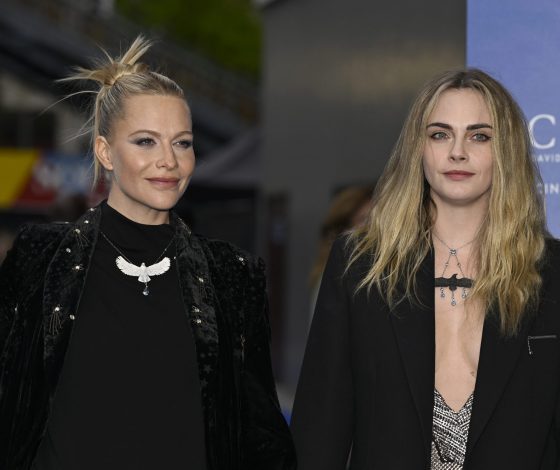 Поппи Делевинь впервые стала мамой