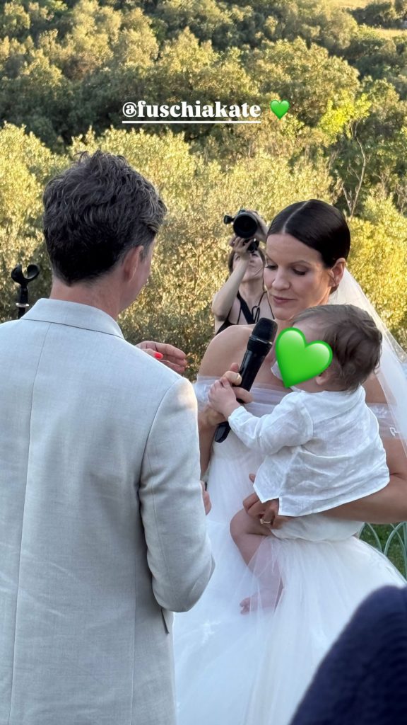 Four Kate Sumner with her husband and son. Photo: Social Networks