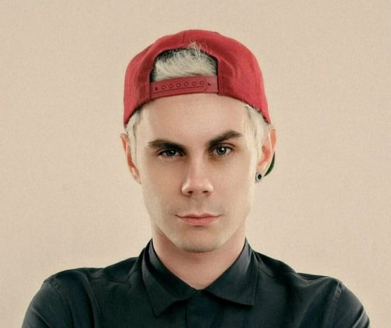 Зарубежные блогеры пытаются разгадать смысл мема с Яном Топлесом