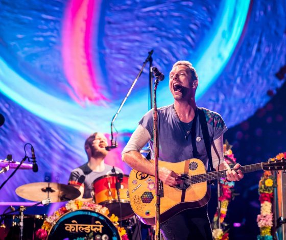 Энди Байрон, бывший генеральный директор Astronomer, подает в суд на Coldplay