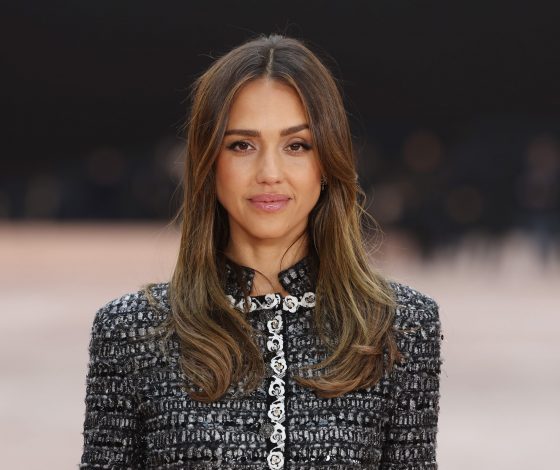 Джессика Альба встречается с актером, который младше ее на 12 лет