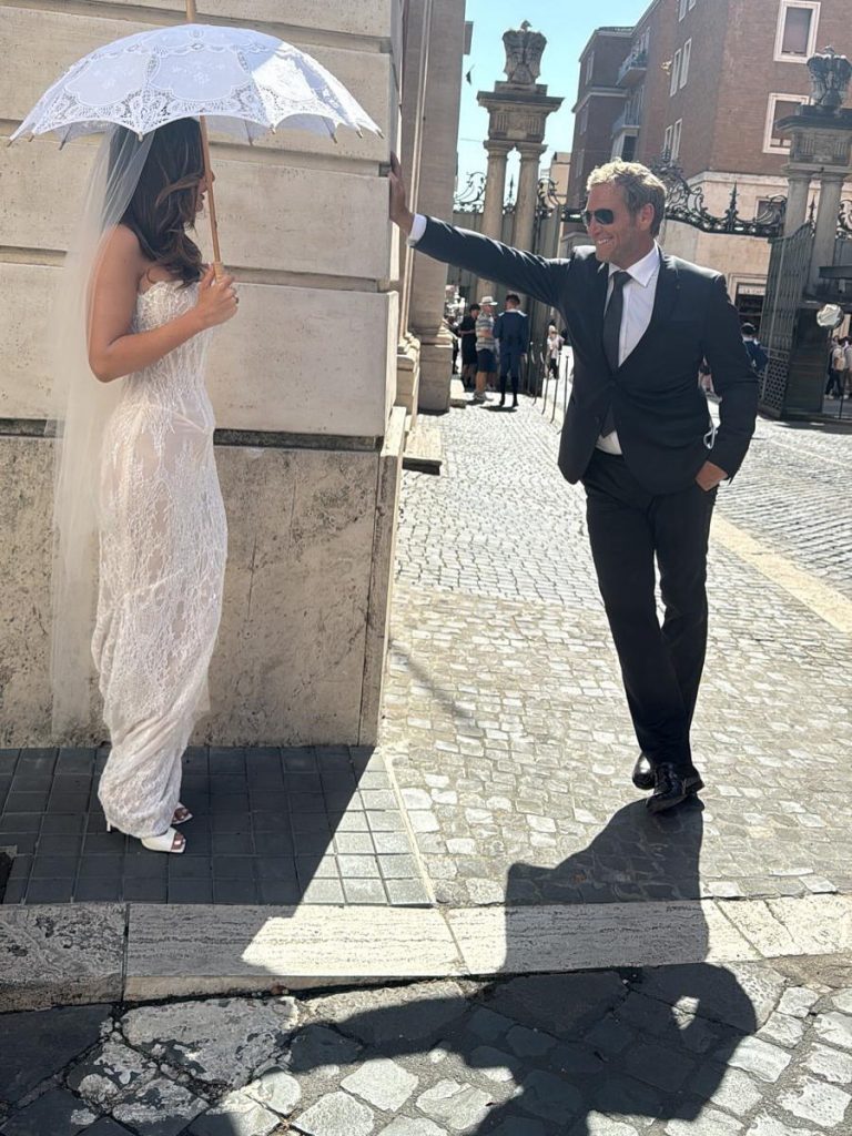 Josh Lucas and Brianna Ruffalo. Photo Social Networks