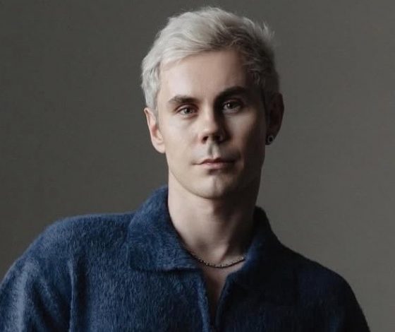 Ян Топлес провел конкурс двойников «умного человека в очках» из нашумевшего мема