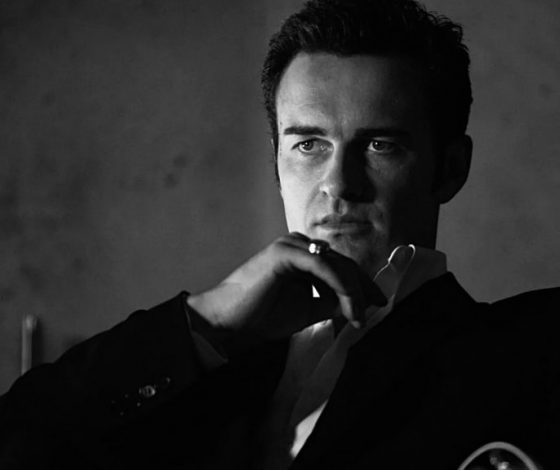 Звезда «Зачарованных» Джулиан Макмэхон умер