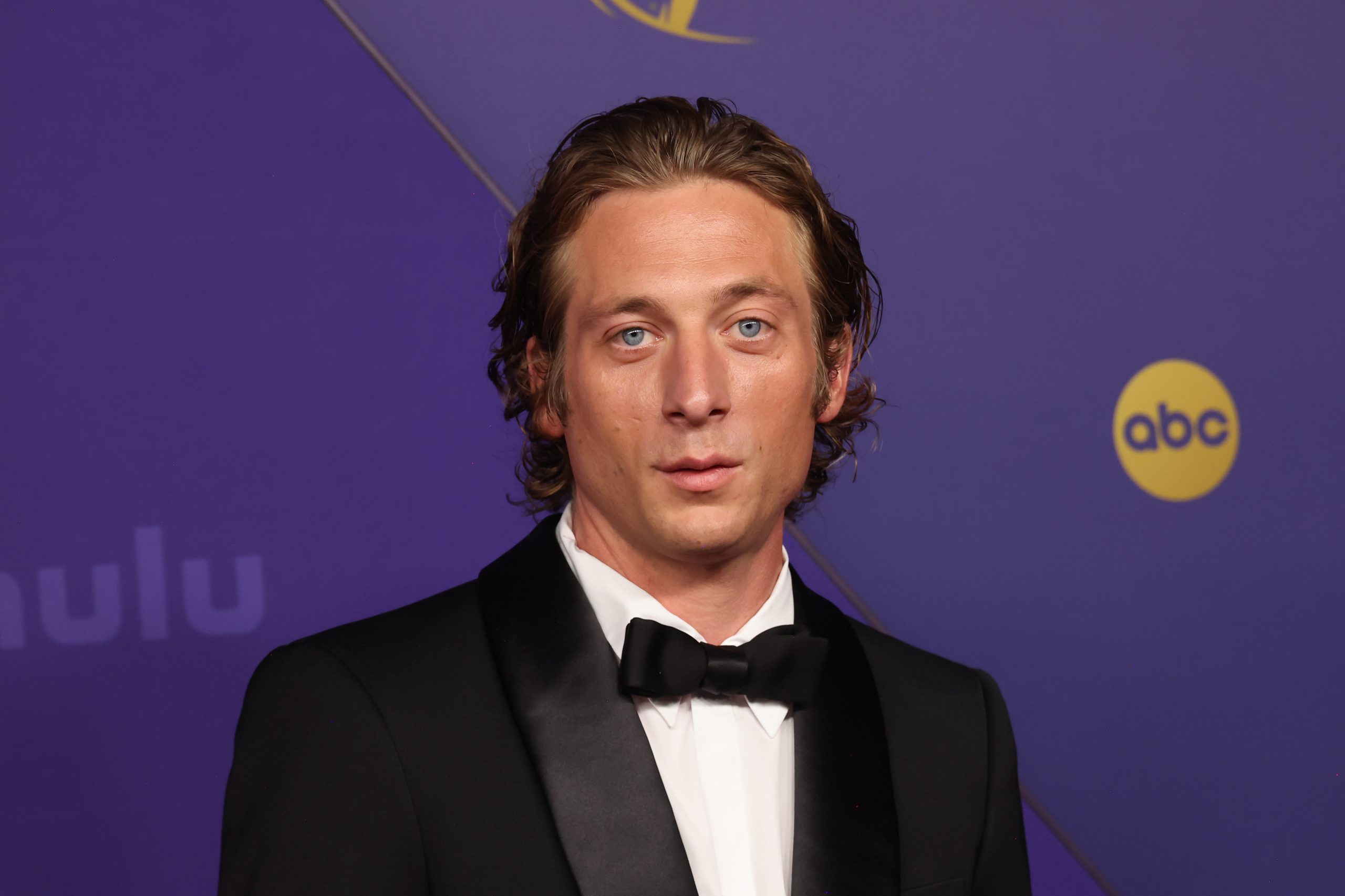 34-year-old Jeremy Allen White received his high school diploma