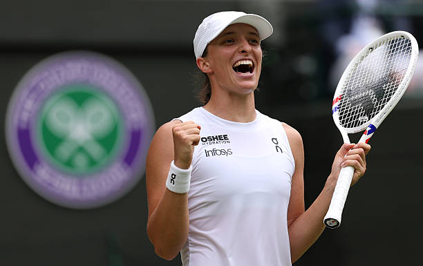 Polish tennis player IgA Schwentek won his first title in the Wimbledon tournament
