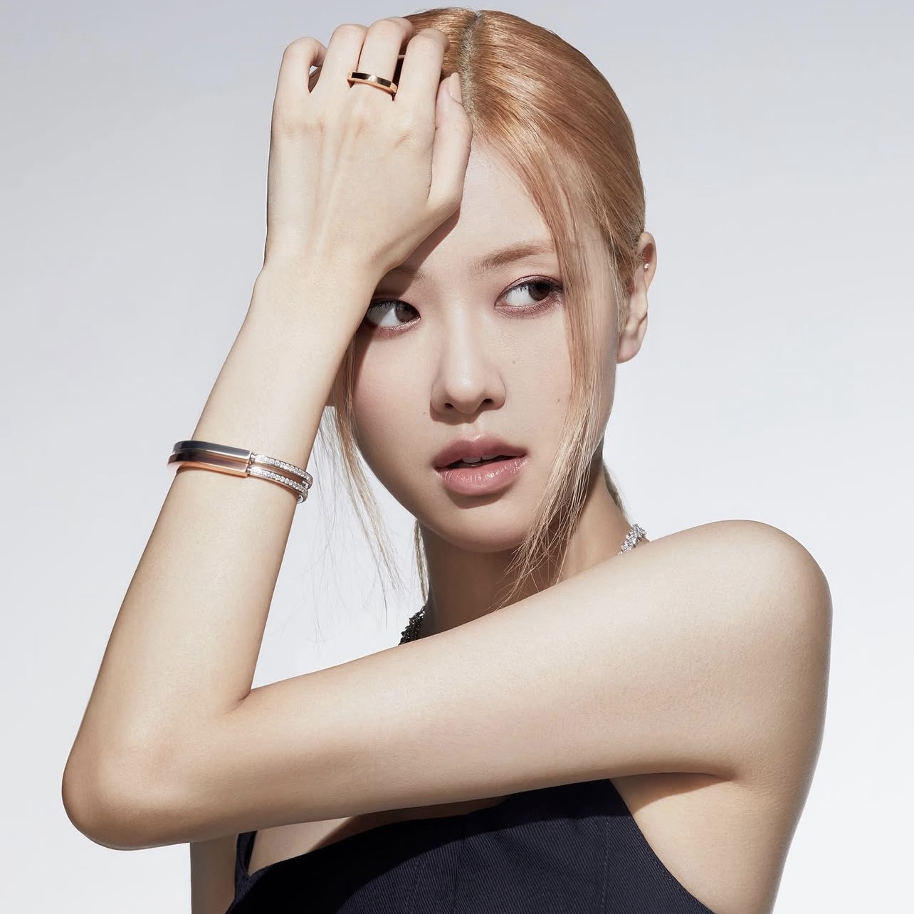 Rose from Blackpink can be the first k-pop artist with Grammy