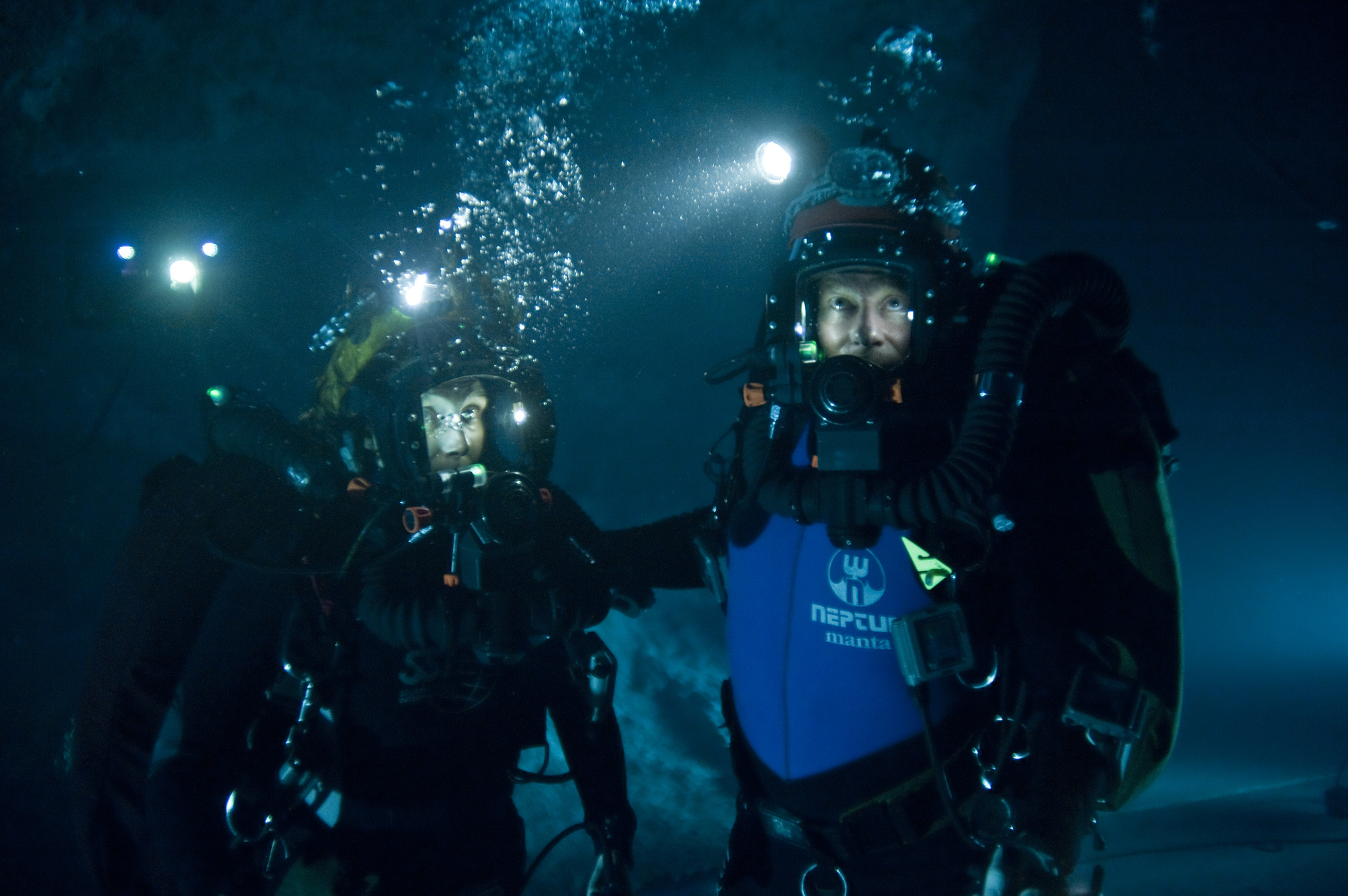 The diver lost in China lasted 5 days under water, eating raw fish
