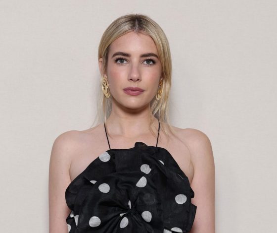 Эмма Робертс сыграет в романтическом детективе «Убийство без пробки»