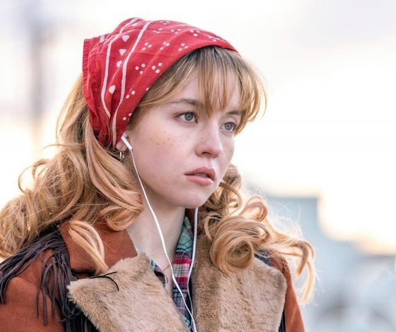 Новый фильм Сидни Суини провалился в прокате из-за скандала с American Eagle