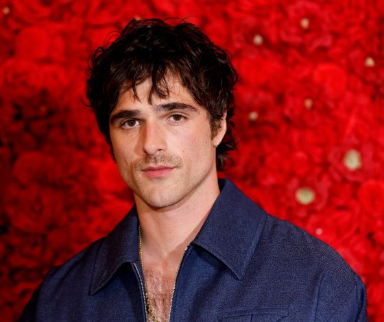 Снимки юного Джейкоба Элорди стали популярны в Сети