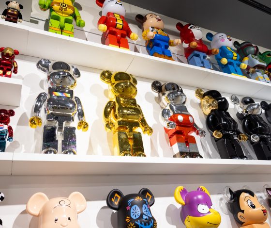 В столице покажут уникальные работы Banksy, Murakami и KAWS