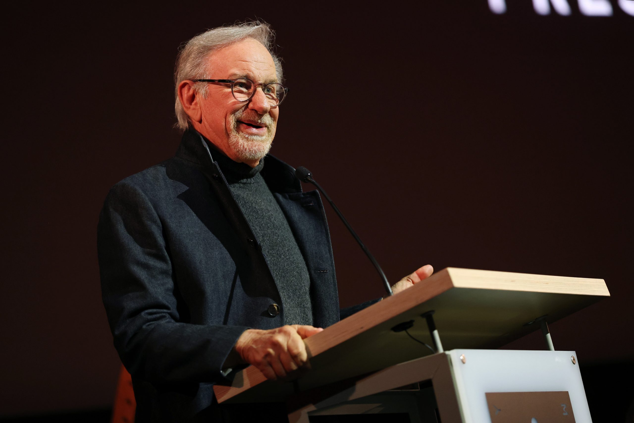 Stephen Spielberg became a grateful champion at Oscar
