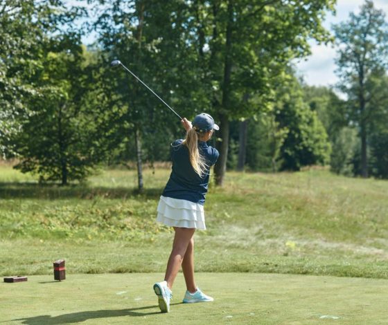 Алиса Молоканова и Матвей Кармолин стали звездами Кубка России 2025 по гольфу