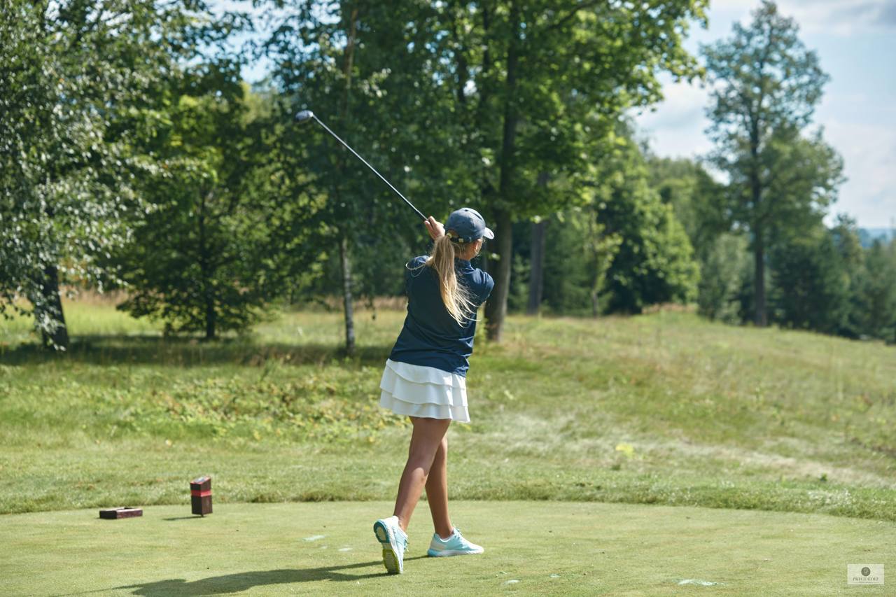 Alisa Molokanova and Matvey Karmolin became the Russian Cup 2025 golf stars