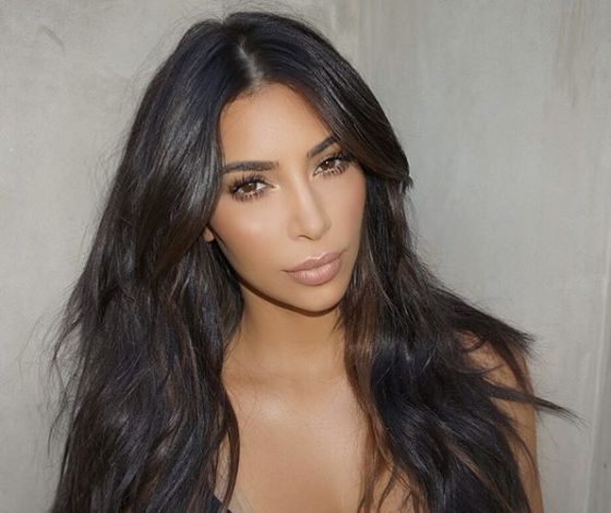 Почему Ким Кардашьян и другие звезды стали прятать лица на красных дорожках