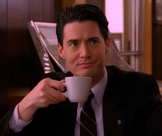 Этот популярный напиток может испортить вашу улыбку