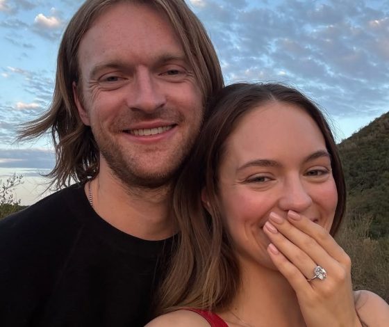 Брат Билли Айлиш обручился с возлюбленной спустя 7 лет отношений