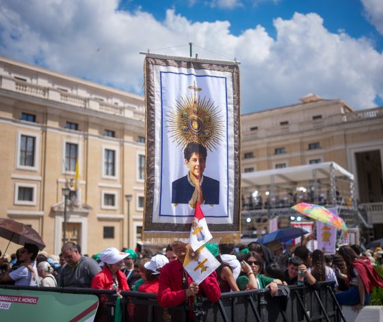 Впервые в истории в Ватикане канонизирован миллениал