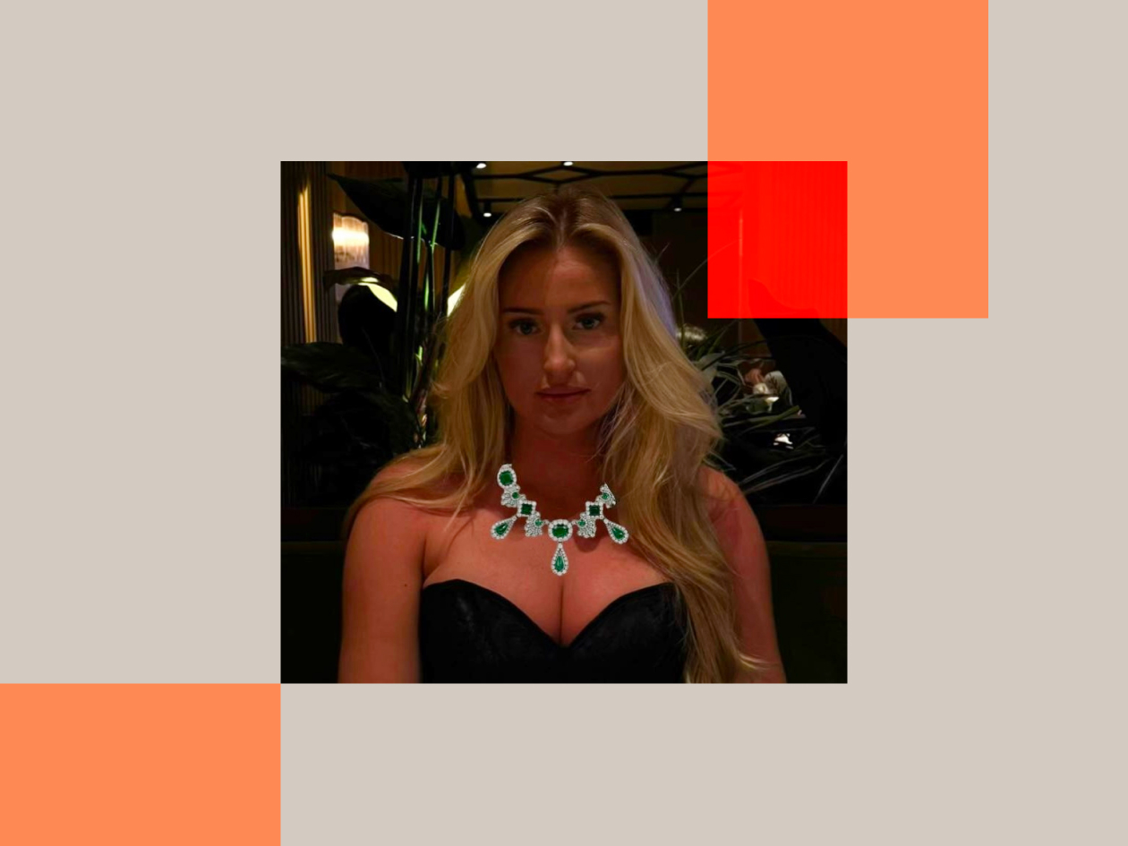 What to wear and how to combine jewelry stolen from the Louvre?