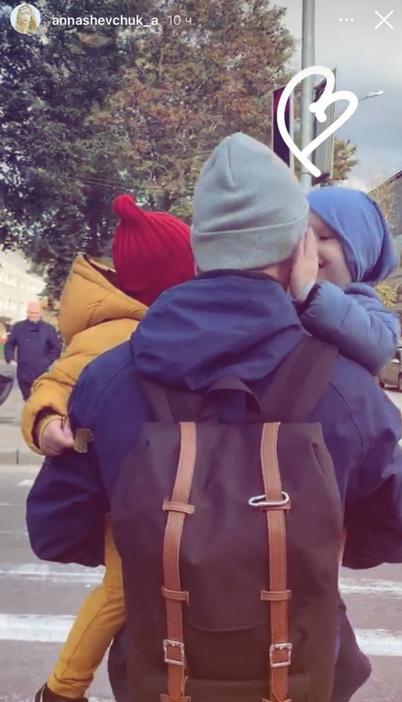 Yura Borisov with children. Photo: social networks