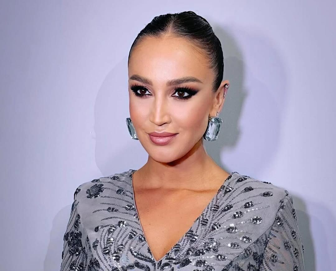 Olga Buzova burst into tears because of scammers’ posts