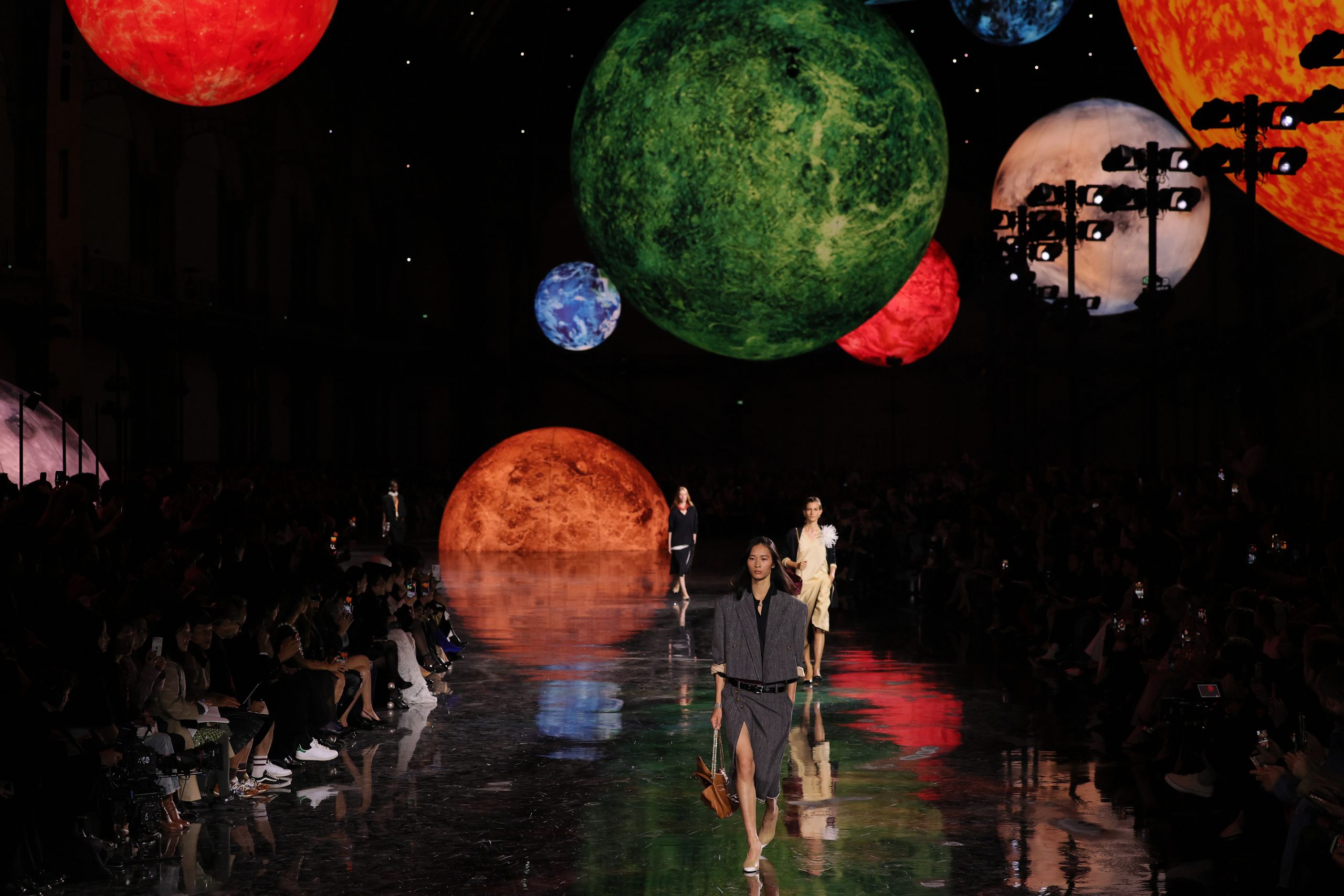 Chanel Girl finally became fashionable: Mathieu Blazi’s first output in Paris at Fashion Week