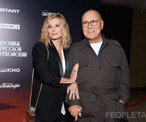 Юлия Высоцкая и Андрей Кончаловский, Дарья Мороз, Сабина Ахмедова и другие на премьере сериала «Хроники русской революции»