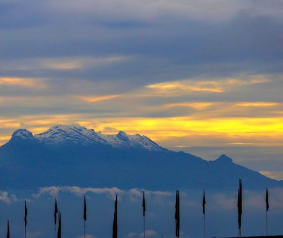 На Камчатке спасли туристку сорвавшуюся с Вилючинского вулкана