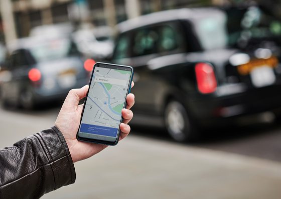 В сети набирают популярность приложения для слежки за детьми