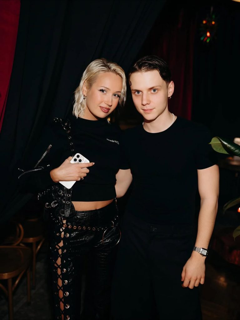 Vanya Dmitrienko and Klava Koka. Photo: social networks