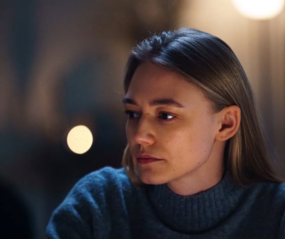 Оксана Акиньшина показала фото в купальнике