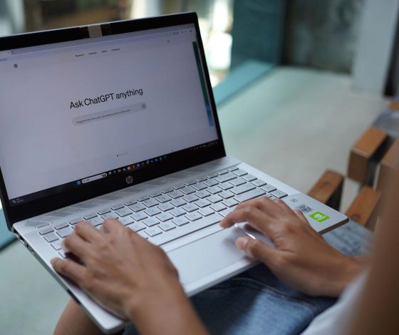 Сколько людей в стране ежемесячно используют нейросети