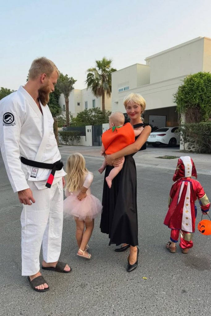 Саша Маркина с семьей. Фото: социальные сети