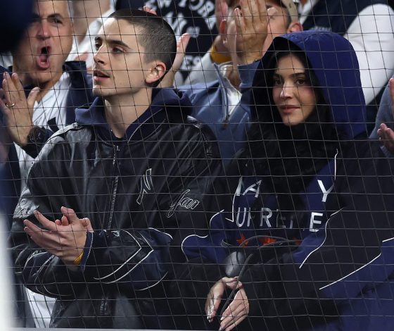 Тимоти Шаламе в новом ремиксе «4 Raws» упомянул Кайли Дженер