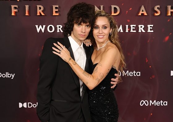 Сколько стоит помолвочное кольцо Майли Сайрус из 14-каратного золота