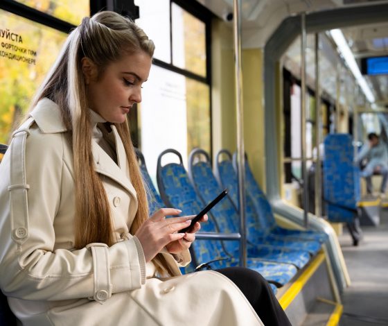 Повышенный кешбэк на поездки по Москве: как «Мир» помогает экономить в самый затратный сезон