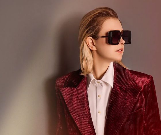 Первую любовь навязчиво пытаются стереть из памяти: режиссер Аня Харичева о съемках драмы «Первая» и важности проживания чувств