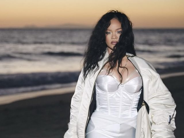 Тест: какая ты песня Рианны?