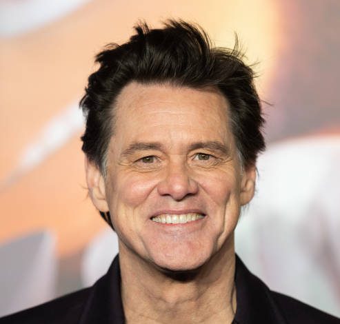 Джим Керри впервые за долгое время вышел в свет и заставил фанатов сомневаться в своей подлинности