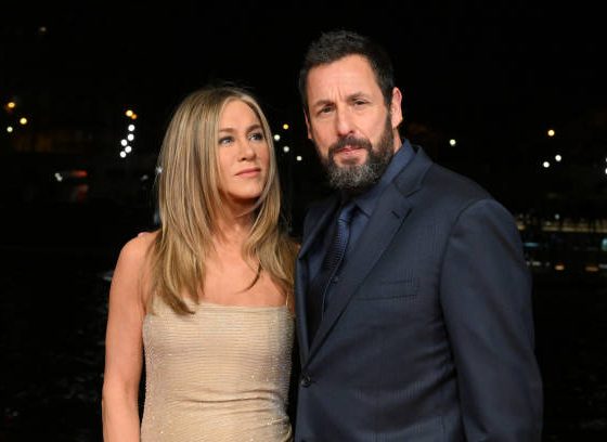 Почему Адам Сэндлер ежегодно присылает цветы Дженнифер Энистон