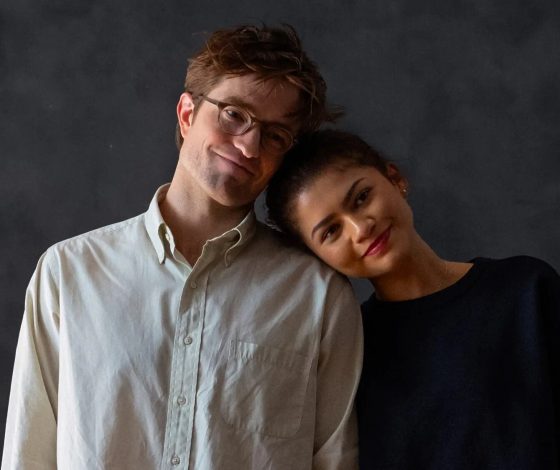 Роберт Паттинсон пошутил над «командой Джейкоба» из «Сумерек»: «Это был маркетинговый ход»