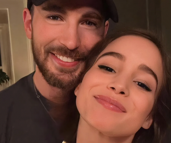 Новый статус: Крис Эванс и Альба Баптиста появились на «Оскаре» впервые после рождения ребенка