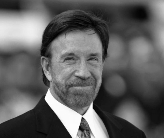 Умер Чак Норрис