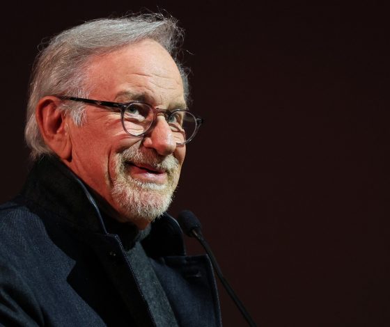 Стивен Спилберг спродюсирует сериал, который уже сравнивают с «Уэнсдэй»