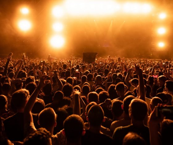 Тест: угадай, какое слово пропущено в песне