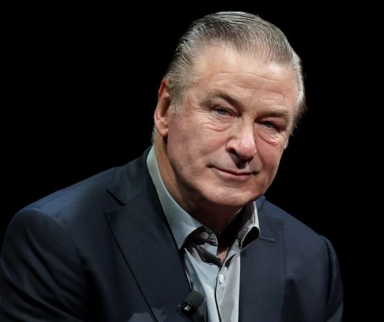 Алека Болдуин во второй раз станет дедушкой